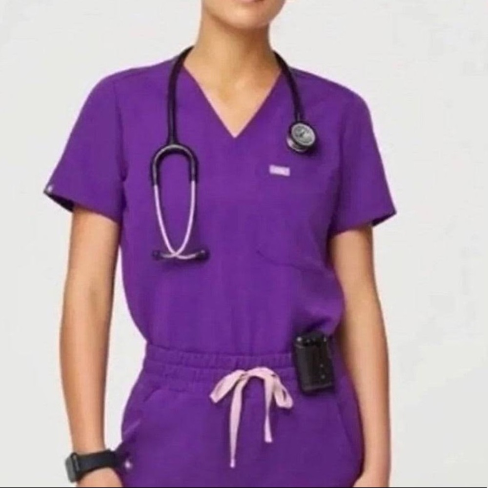 FIGS Purple Catarina™ - One-Pocket Scrub Top - XXS / Magic Purple